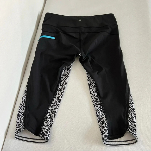 Lululemon Run Top Speed Crop Size 8 Brushed Animal Print White Black Legging - Picture 6 of 10